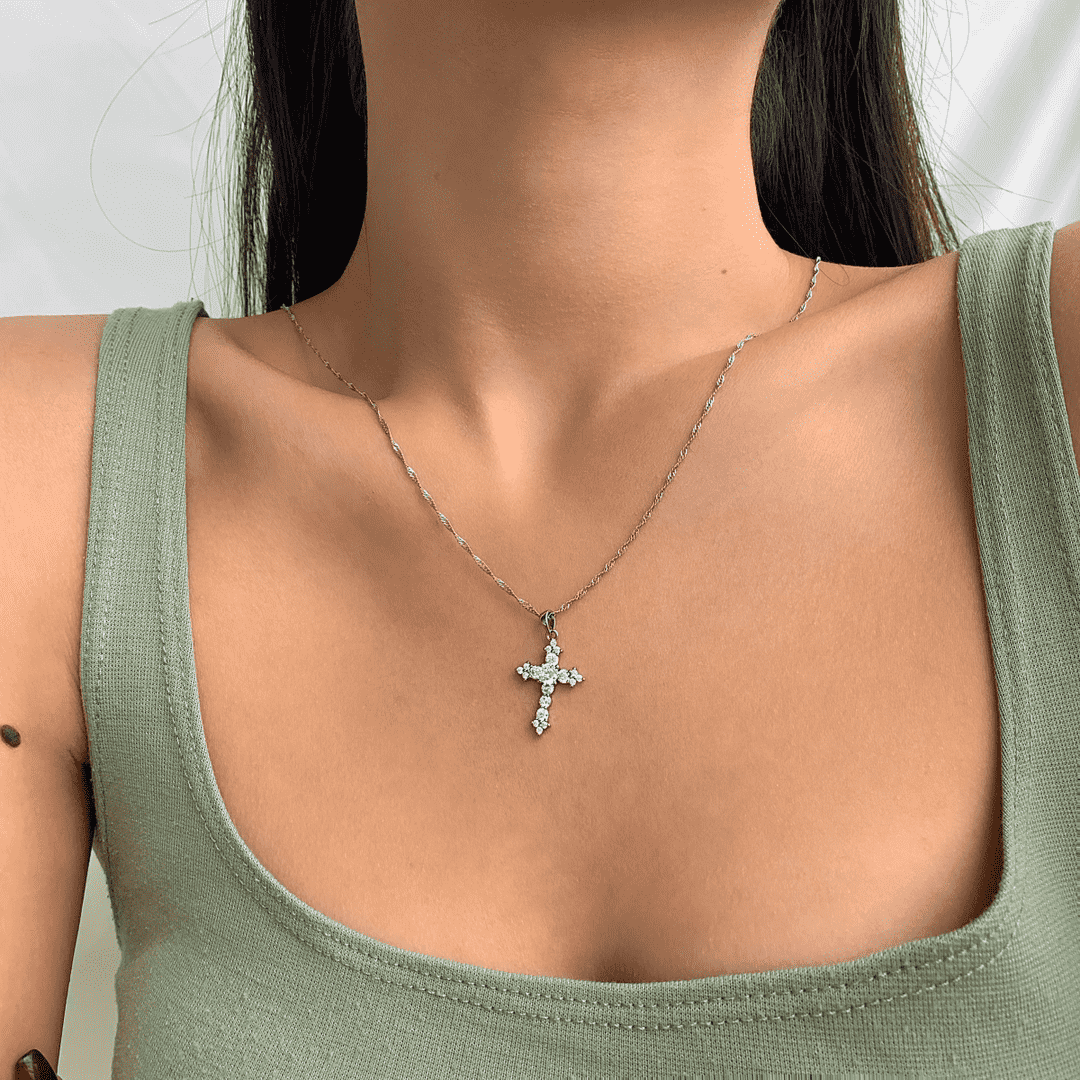 [AuraEcho]Delicate Cross Shape Necklace
