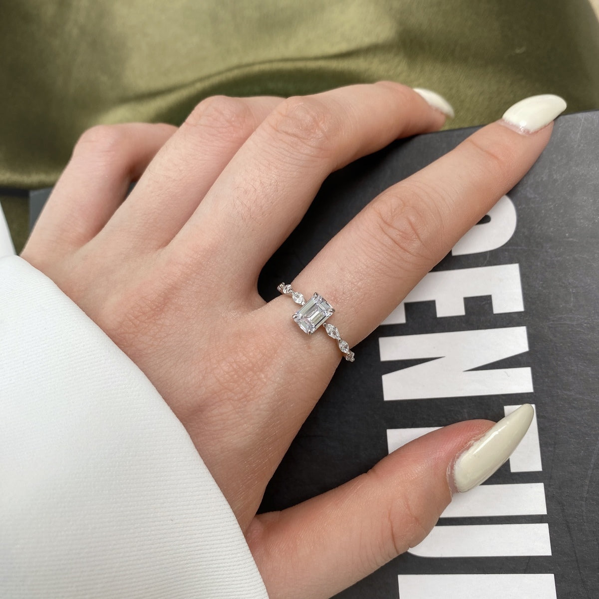 [AuraEcho]1.0 Carat Dainty Resplendent Radiant Cut Daily Ring