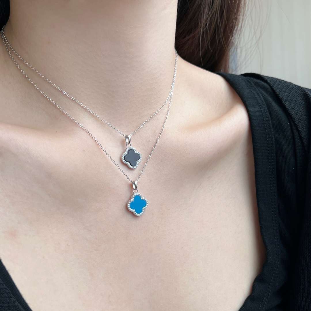 [AuraEcho]Dainty Flower Shape Necklace