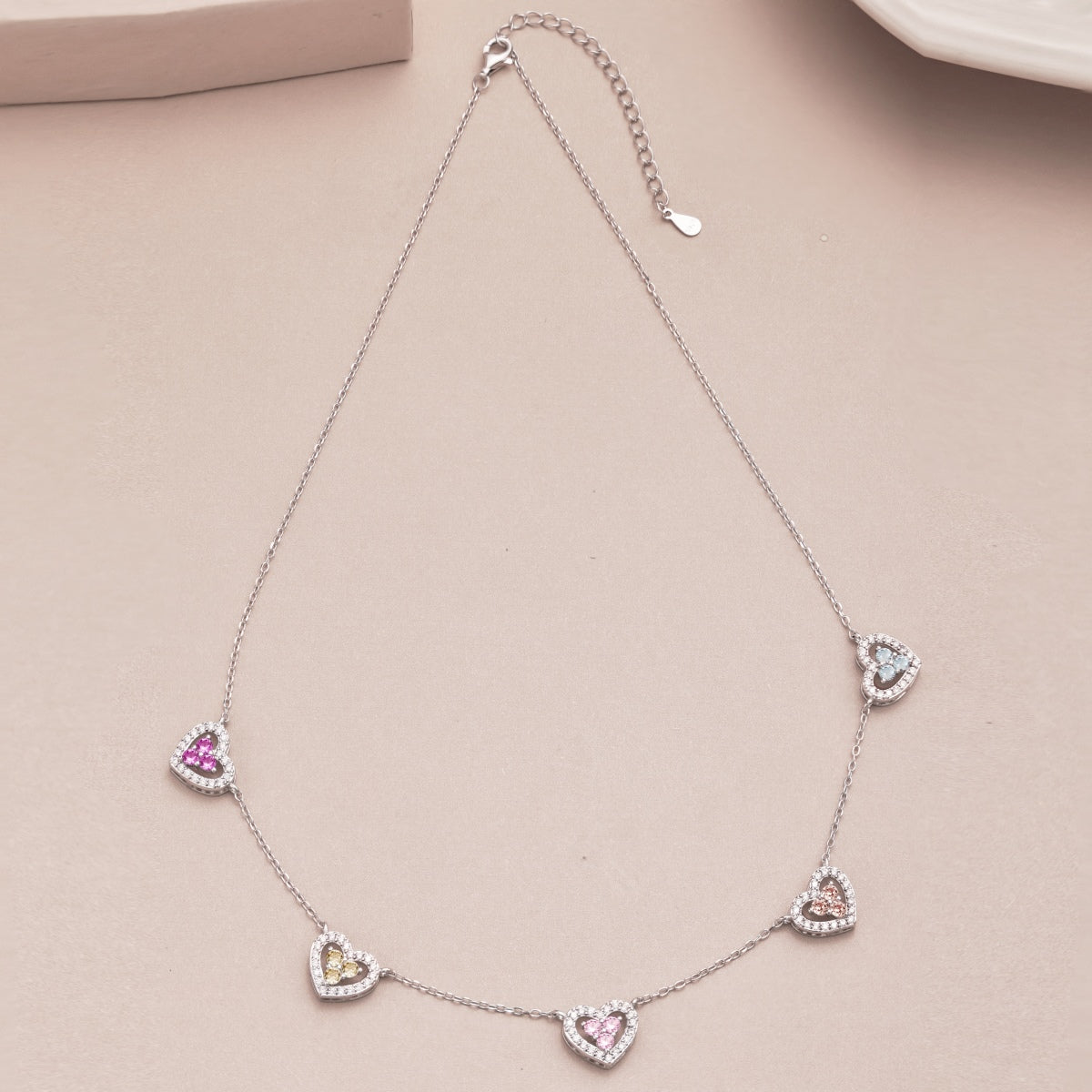 [AuraEcho]Sparkling Five Heart Necklace