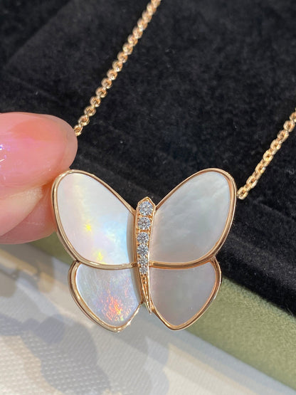 [AuraEcho]BUTTERFLY GOLD MOP DIAMOND NECKLACE