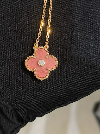 [AuraEcho]CLOVER 15MM DIAMOND RHODONITE NECKLACE