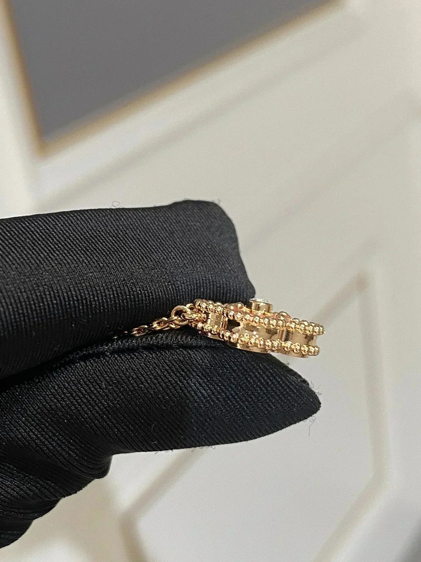 [AuraEcho]CLOVER 15MM DIAMOND RHODONITE NECKLACE