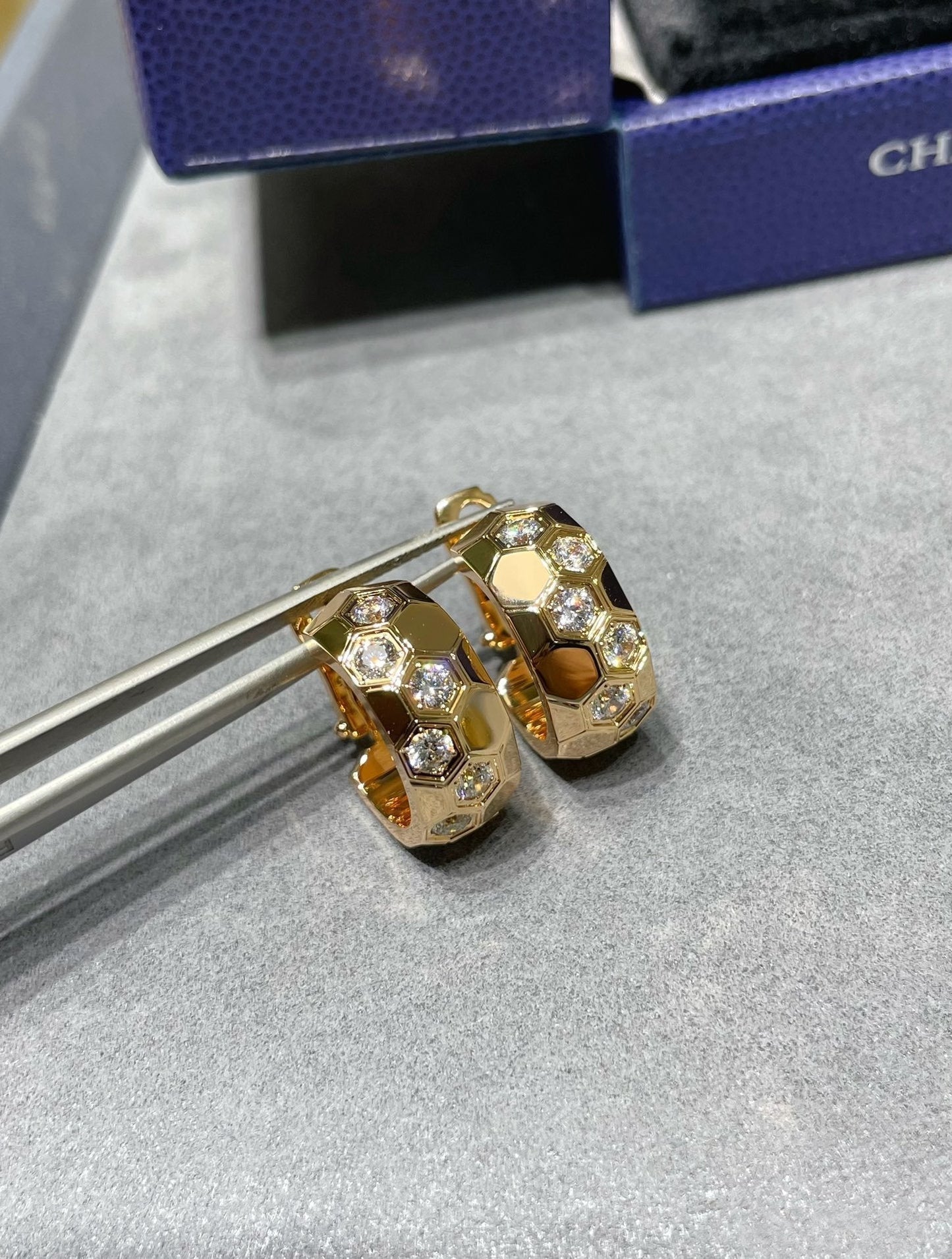 [AuraEcho]BEE LOVE DIAMOND HOOP EARRINGS