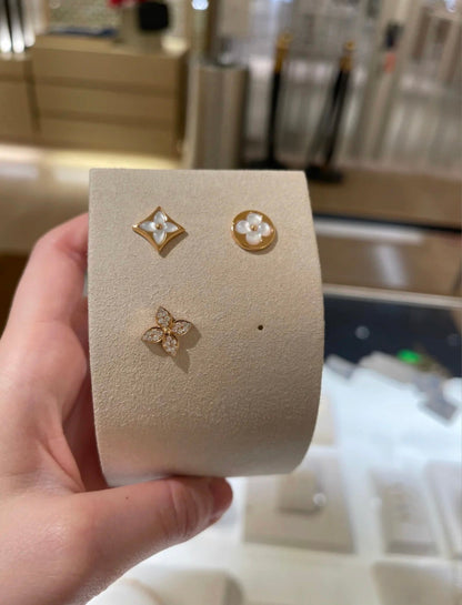 [AuraEcho]STAR BLOSSOM STUD EARRINGS PINK GOLD DIAMONDS